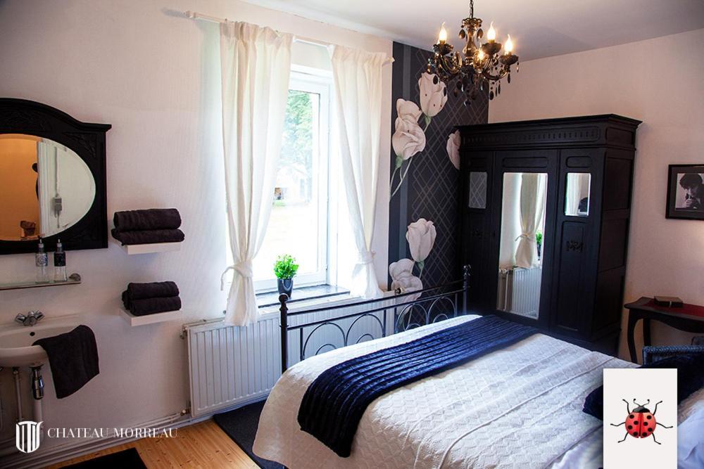 La maison des papillon Daverdisse Extérieur photo
