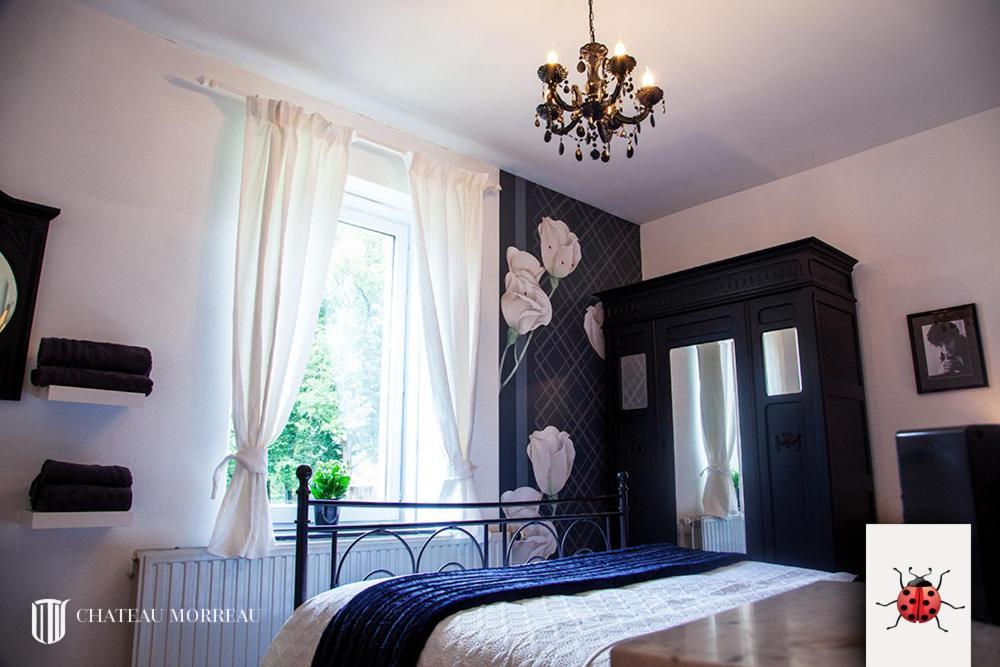 La maison des papillon Daverdisse Extérieur photo
